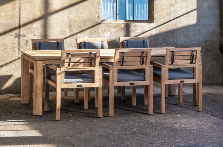 Allure Bloc 250 dining set