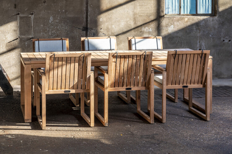 Allure Cube 246 dining set